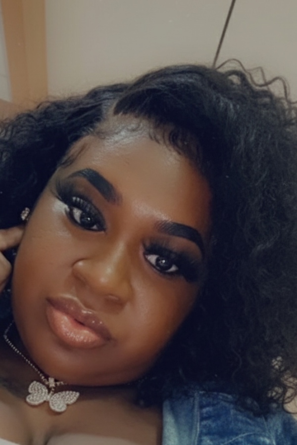 Cruise Brothers Travel Agent La’Toya O'Neal